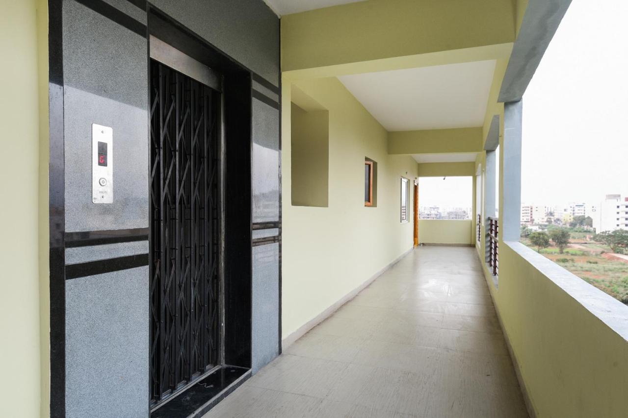 Hôtel Oyo 26234 Annapurna Nilayam à Vijayawāda Extérieur photo
